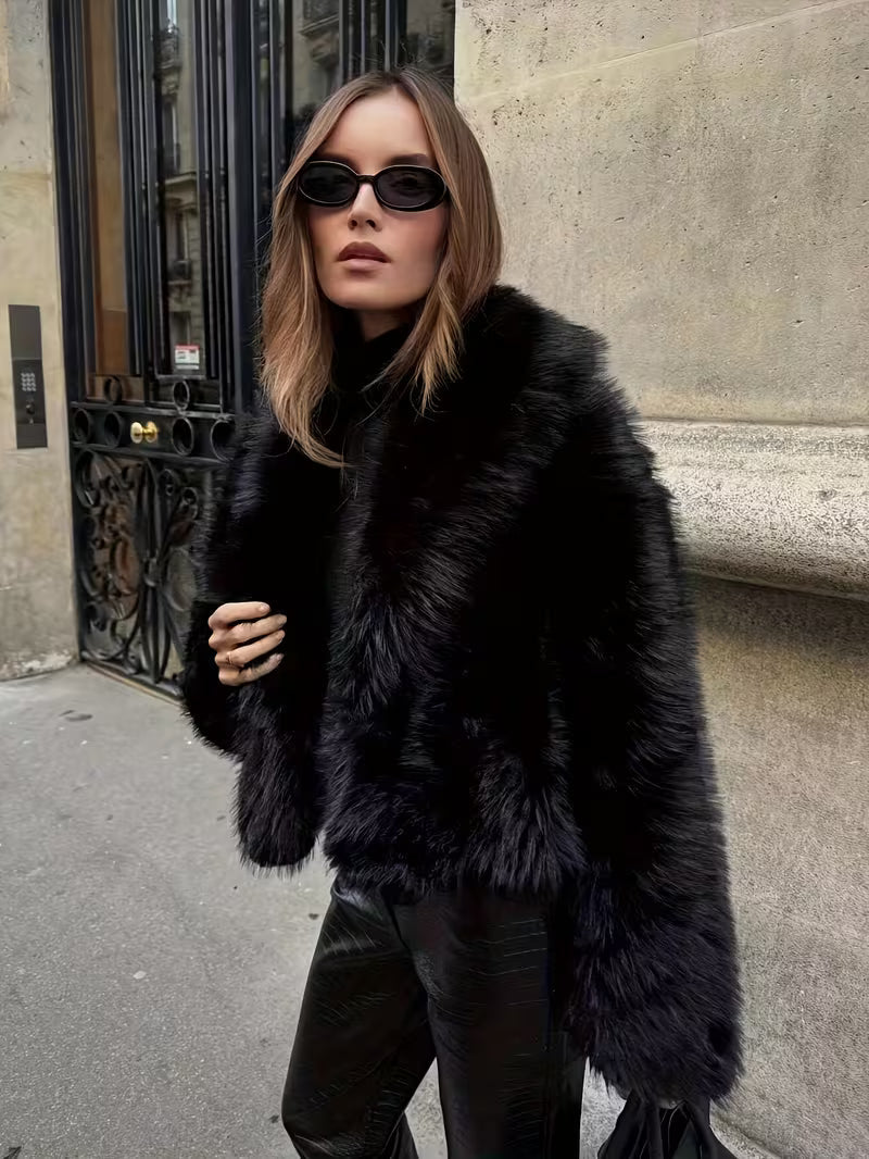 Jorida – Oversized-jacke Aus Kunstfell Mit Gekürztem Revers