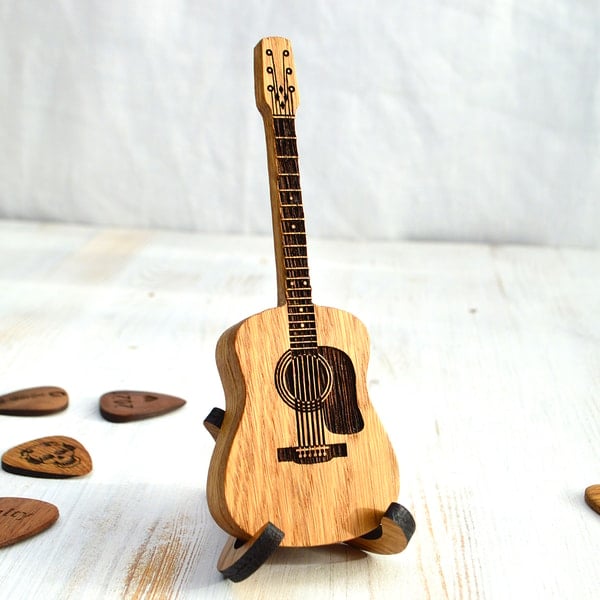 TuneCradle – Mini-Süße-Edition  Plektrum-Etui aus Holz für Gitarre