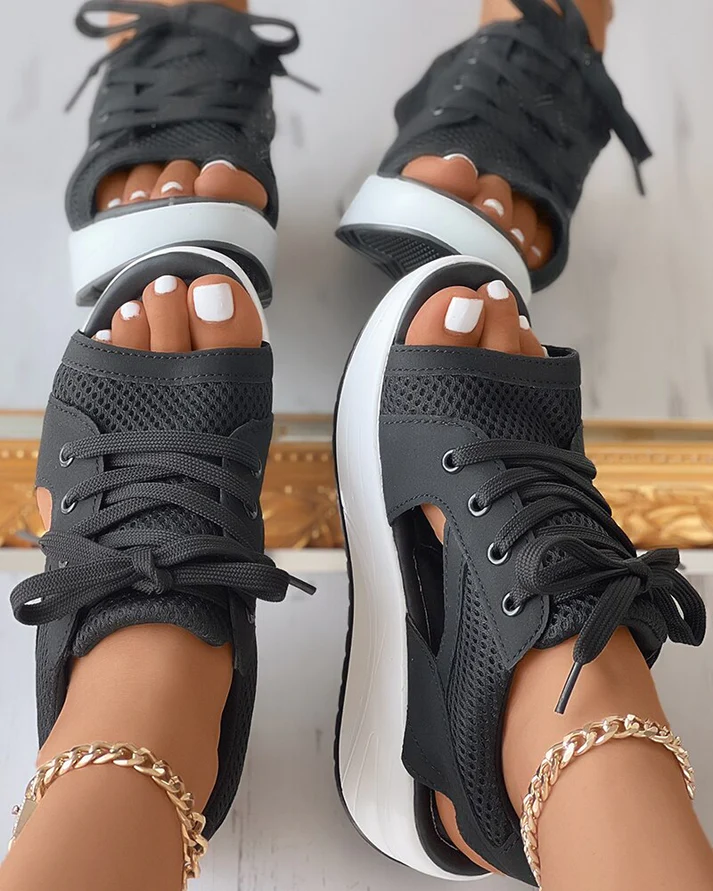 Nursel – Sportliche Riemchensandalen