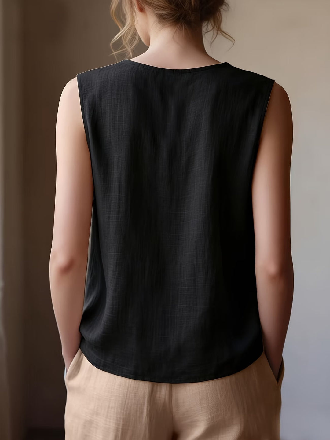 Safiya – Ärmellose Bluse MIT Rüschen Am Ausschnitt