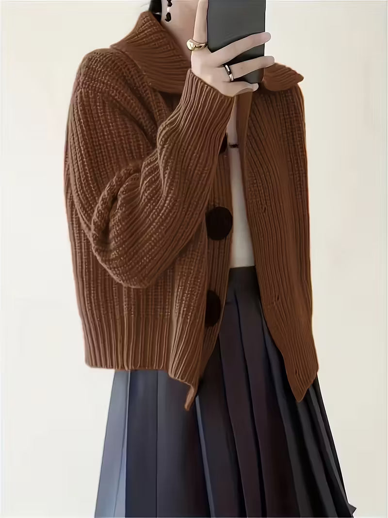 Agnetha – Strick Pullover Mit Großen Knöpfen