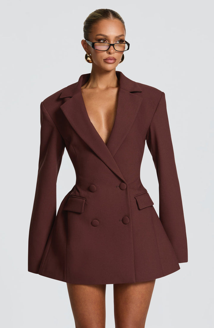 Zaerine – Kurzes Blazer-Kleid in Elfenbein