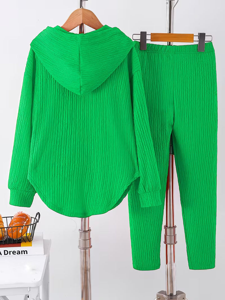Berenika – Lässiges Kapuzen Top And Leggings