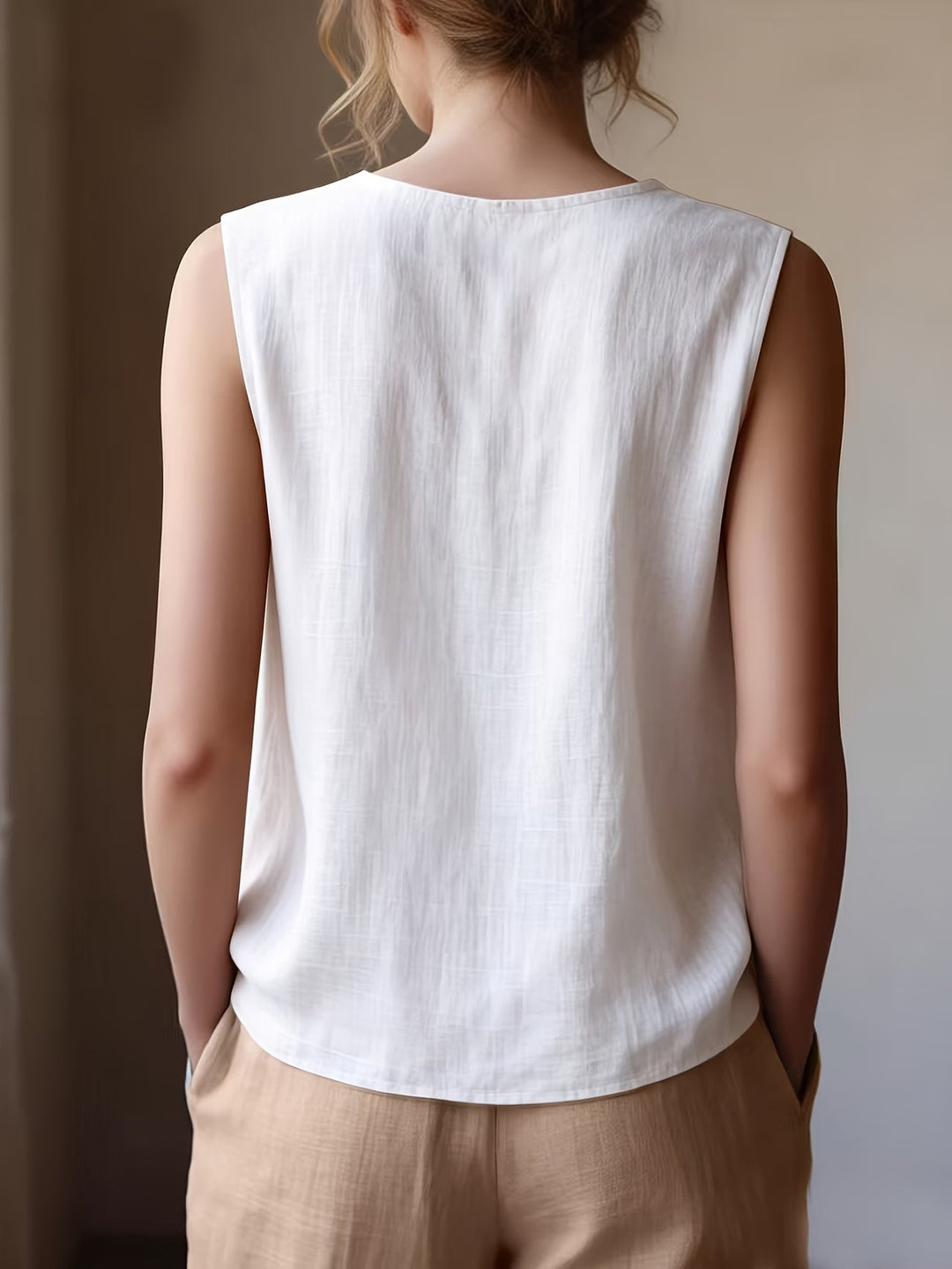 Safiya – Ärmellose Bluse MIT Rüschen Am Ausschnitt