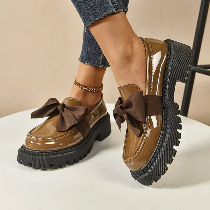 Batya – Elegante Rutschfeste Schuhe Mit Schleife