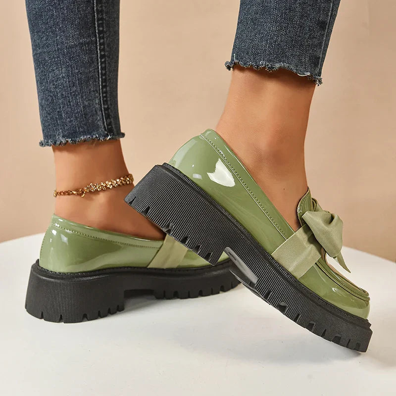Batya – Elegante Rutschfeste Schuhe Mit Schleife