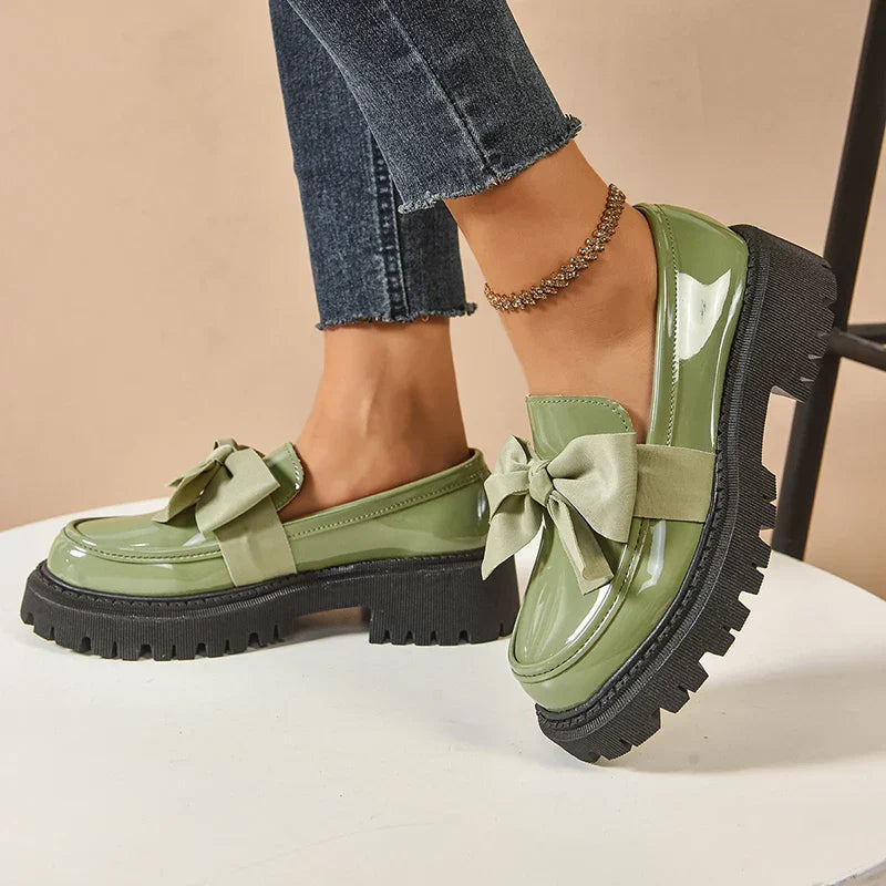 Batya – Elegante Rutschfeste Schuhe Mit Schleife