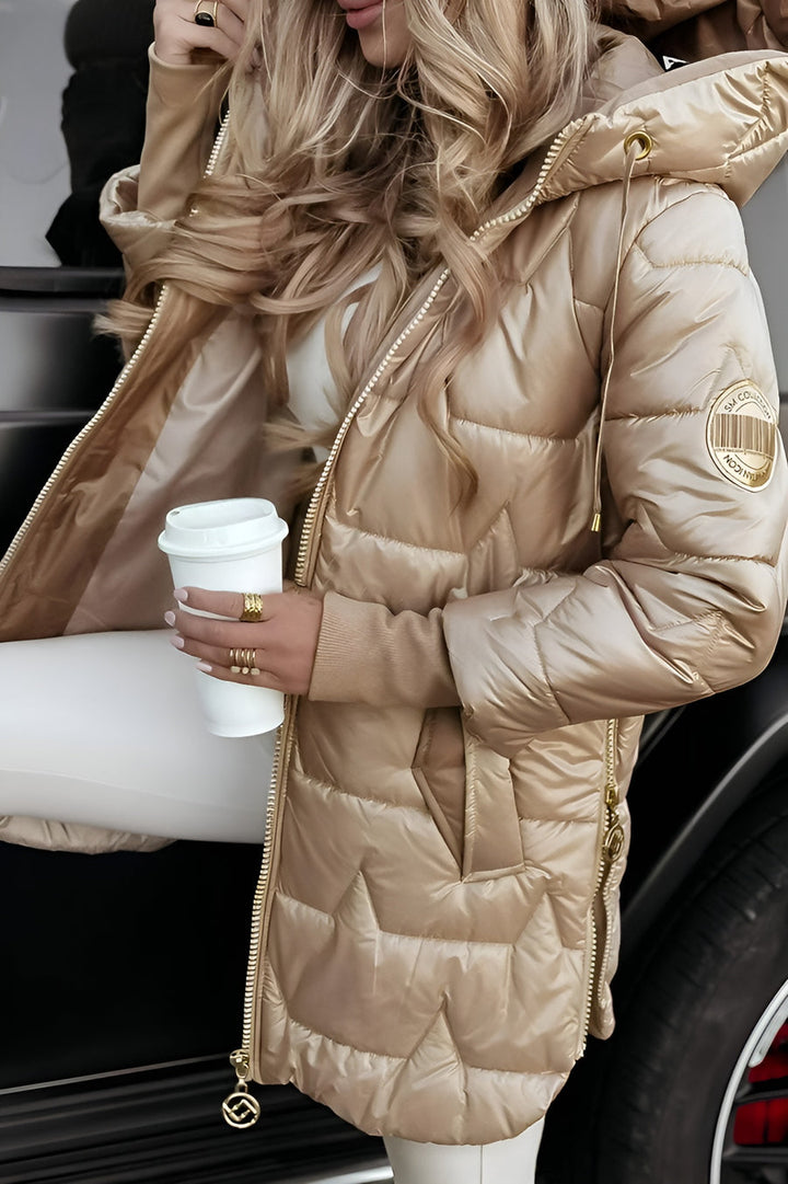 Mageina – Eleganter Winter Mantel Mit Kapuze Und Wattierung
