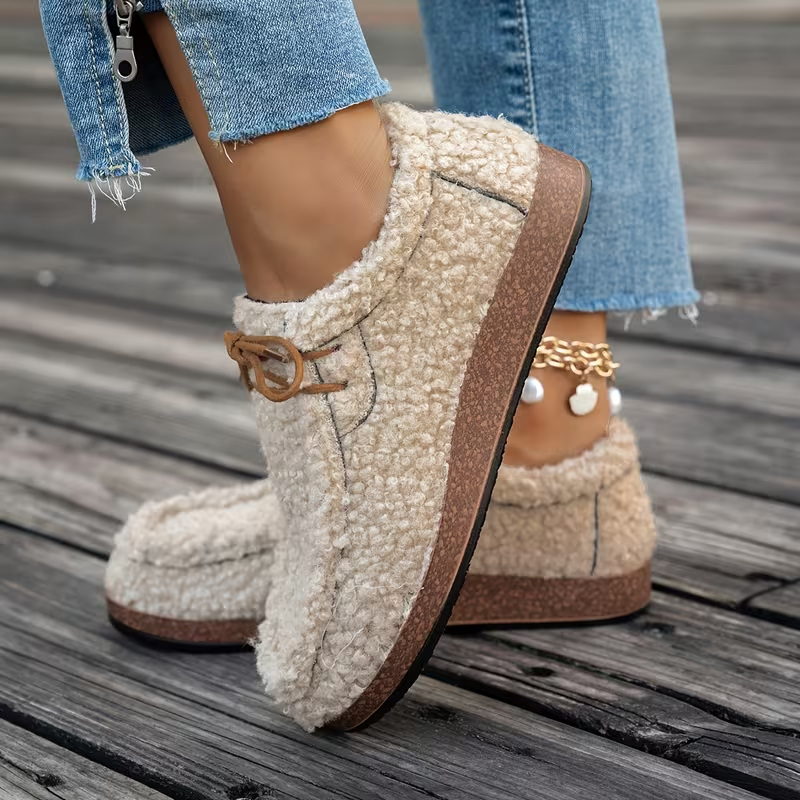 Odeya – Weiche Sherpa-Schnürschuhe