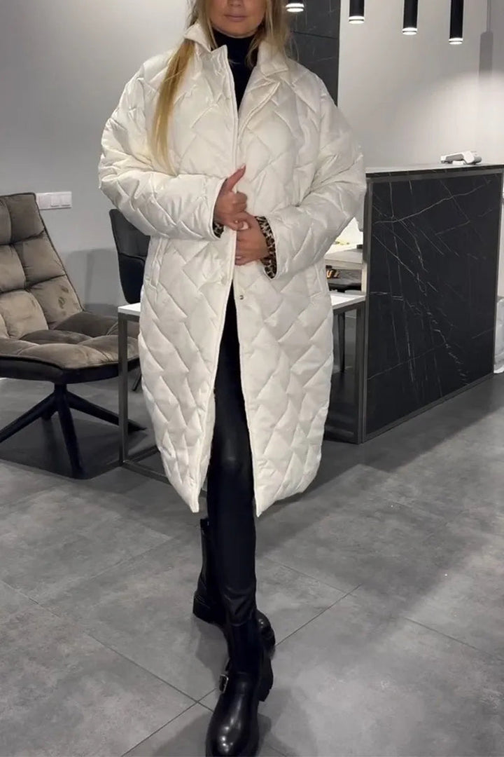 Devine – Eleganter Steppmantel Mit Leopardenfutter