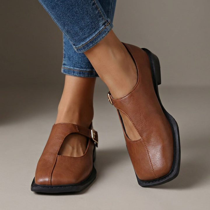 Eniolaa - Schuhe Mit Quadratischer Schuhspitze Und Schnallenriemen Im Vintage Stil