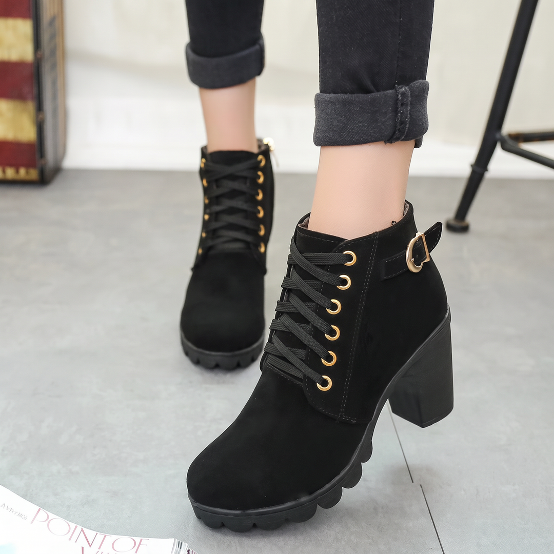Rijona – Schnürstiefeletten Mit Schnallen Und Klobigem Absatz