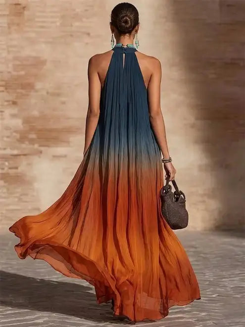 Naeela – Maxikleid mit Neckholder-Ausschnitt und V-Ausschnitt im Ombré-Look