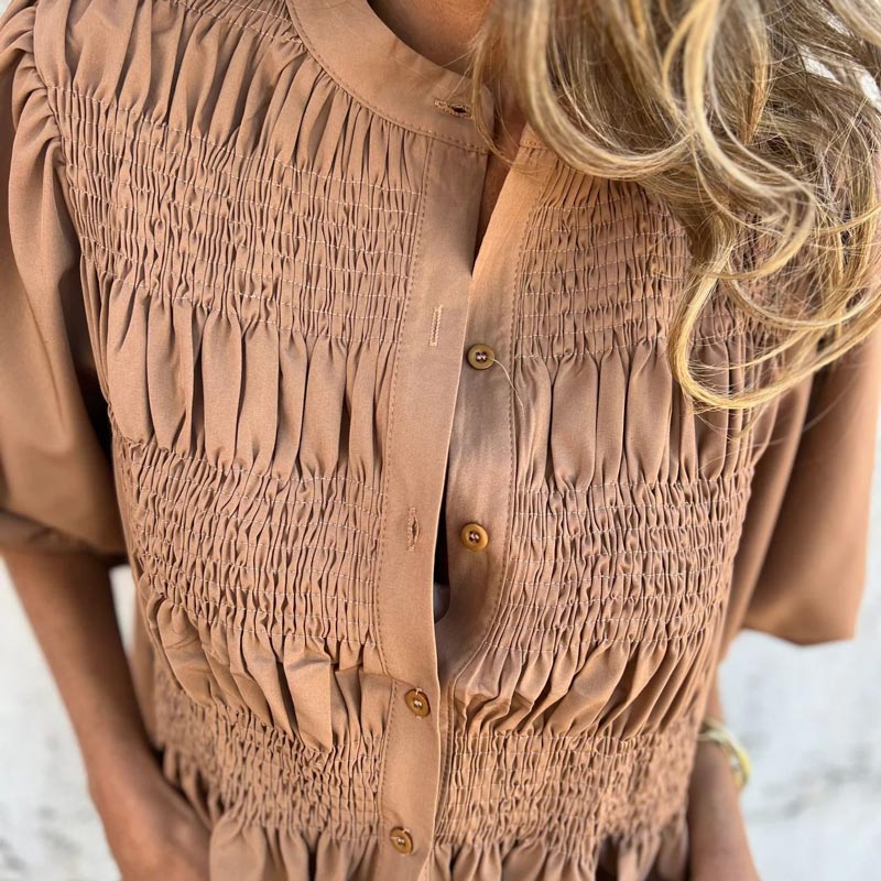 Megan – Bluse mit Puffärmeln und Knopfleiste