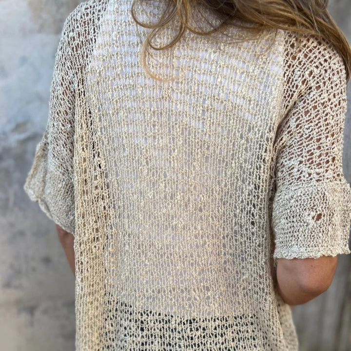 Hania – Strickoberteil mit Einem Knopf