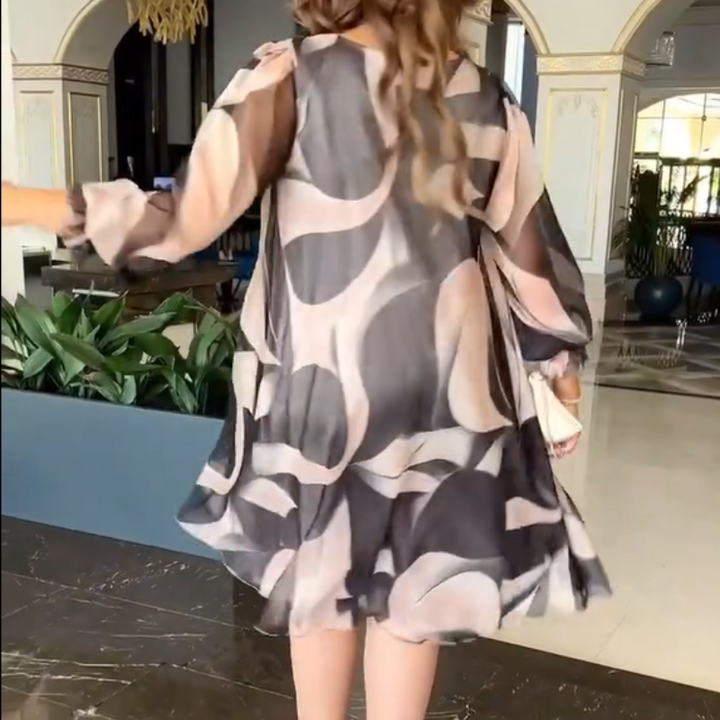 Ilvira - Blumenkleid mit Rundhalsausschnitt