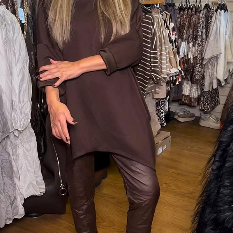 Aldona – Asymmetrisches Oberteil Und Schlichte Hose