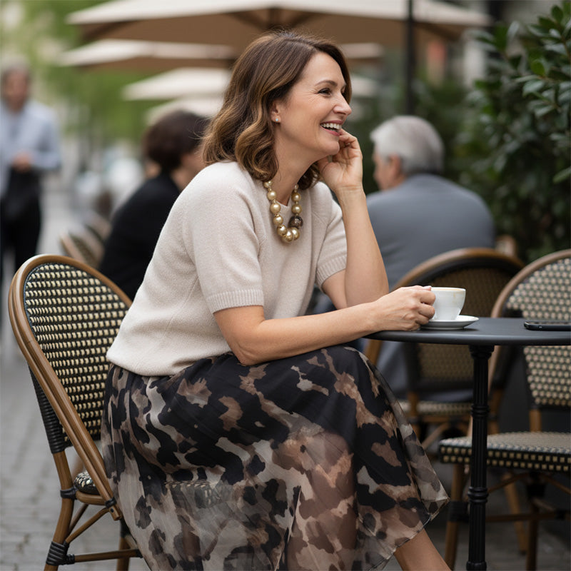 Orli - Eleganter Pullover Und Geblümter Rock Mit Leopardenmuster