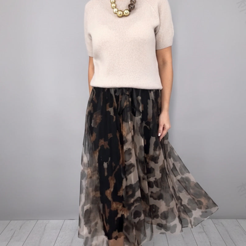 Orli - Eleganter Pullover Und Geblümter Rock Mit Leopardenmuster