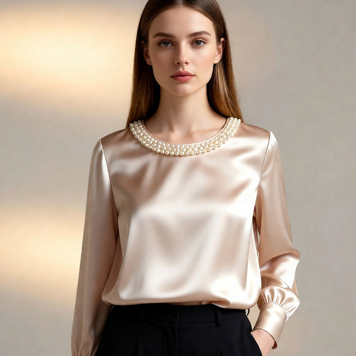 Quitterie – Satin Bluse Mit Perlenkragen