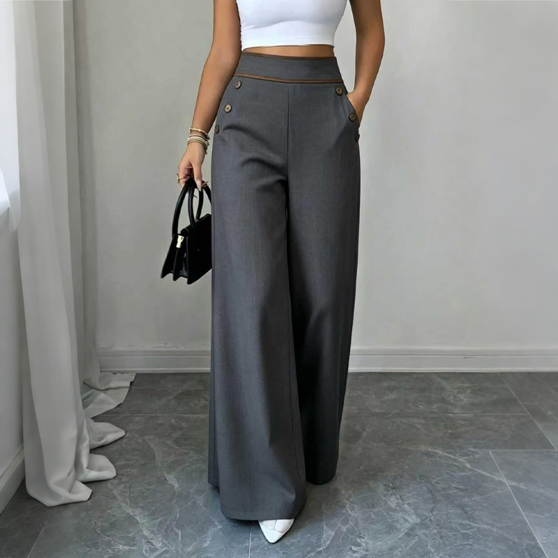 Selvie – Hose Mit Weitem Bein und Zierknöpfen