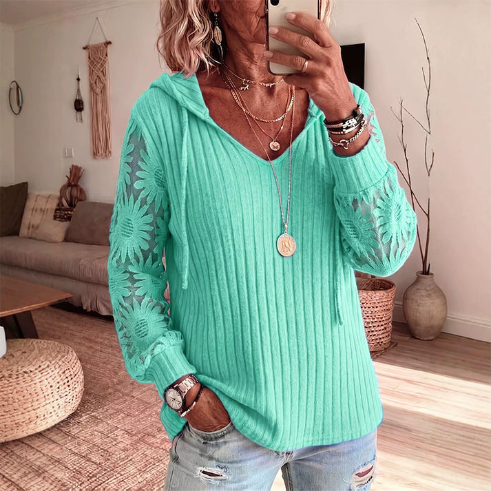 Nemila – Eleganter Strickcardigan MIT Kapuze Und Spitzenbesatz