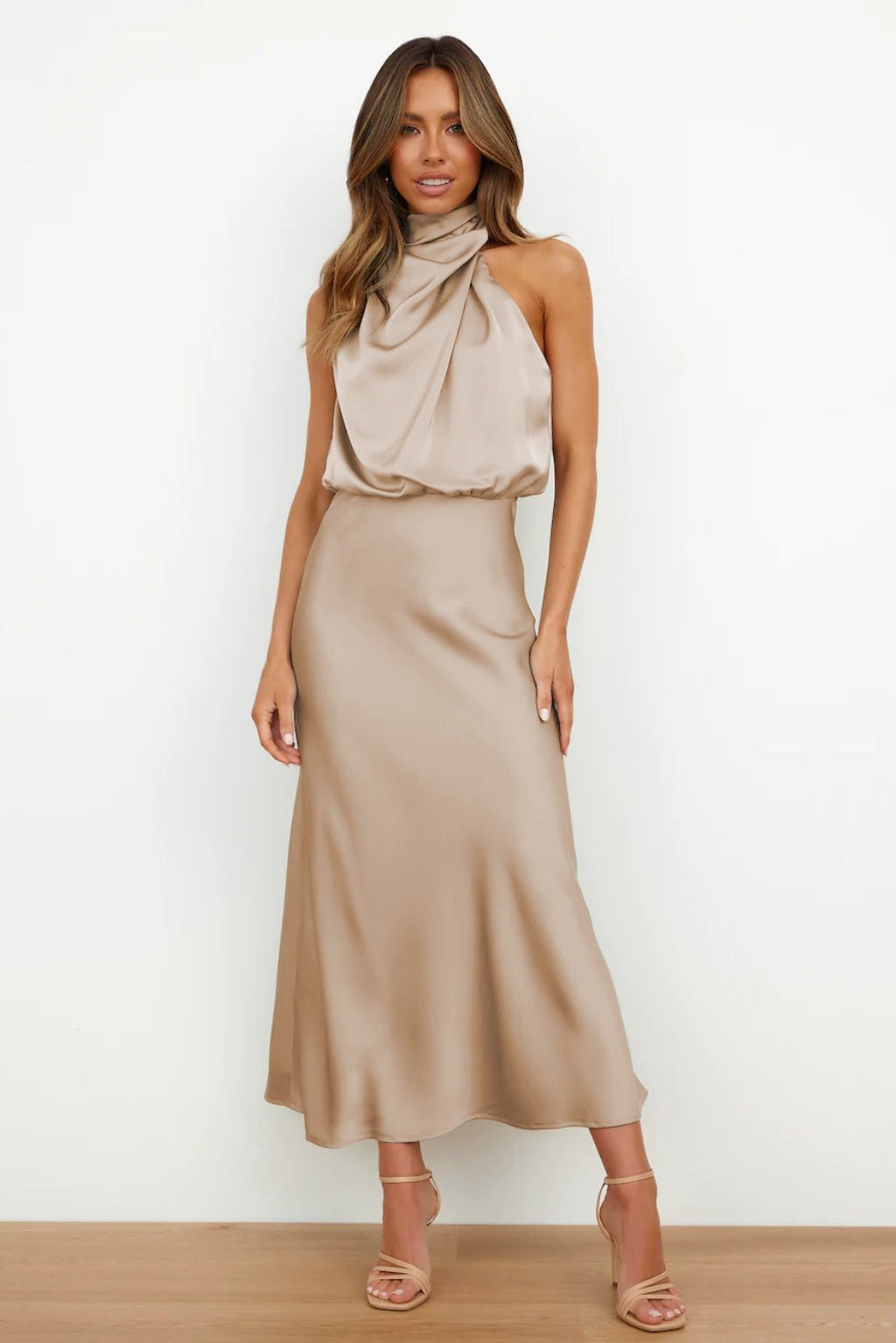 Aukje – Elegantes ärmelloses Maxikleid Aus Satin