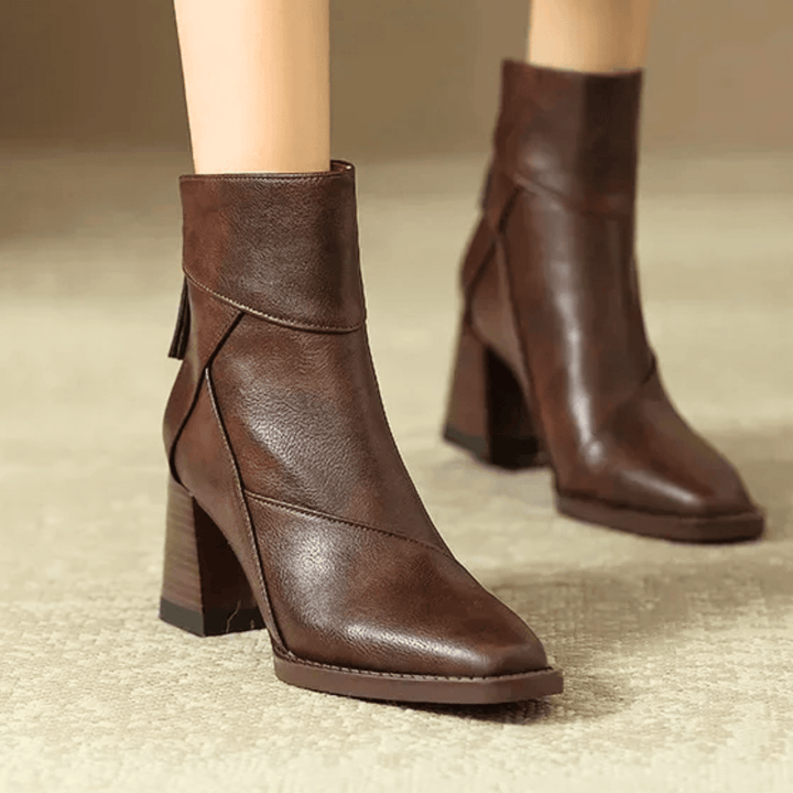 Einav - Retro Stiefel Mit Klobigem Absatz Im Britischen Stil