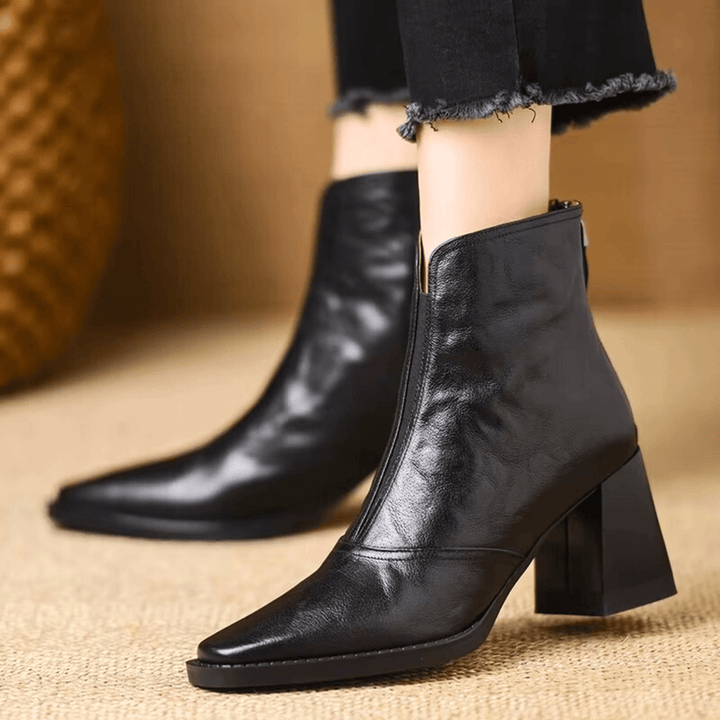 Grizelda – Orthopädisch Inspirierte Stiefeletten