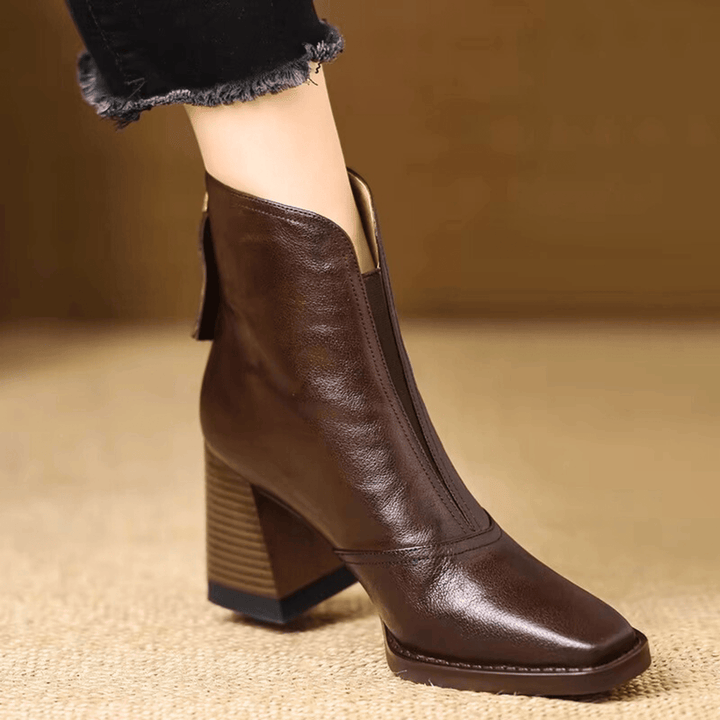 Grizelda – Orthopädisch Inspirierte Stiefeletten
