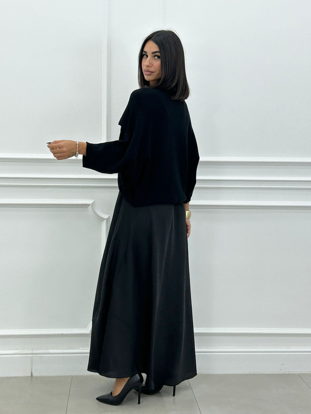 Lorelei – Elegantes Langes Kleid Und Asymmetrisches Oberteil