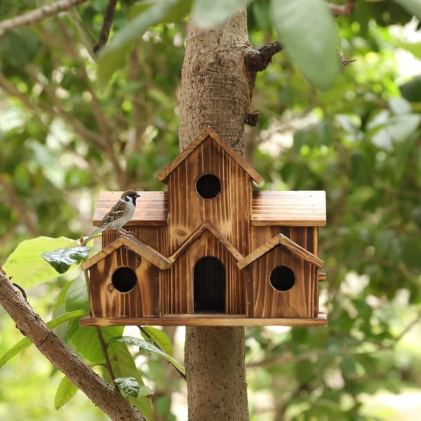 Handgefertigtes Vogelhaus mit 6 Löchern